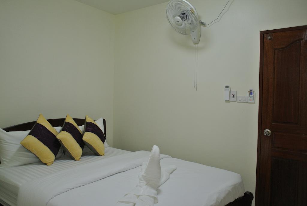 Baan Taweesuk Guest House Хуа Хин Экстерьер фото