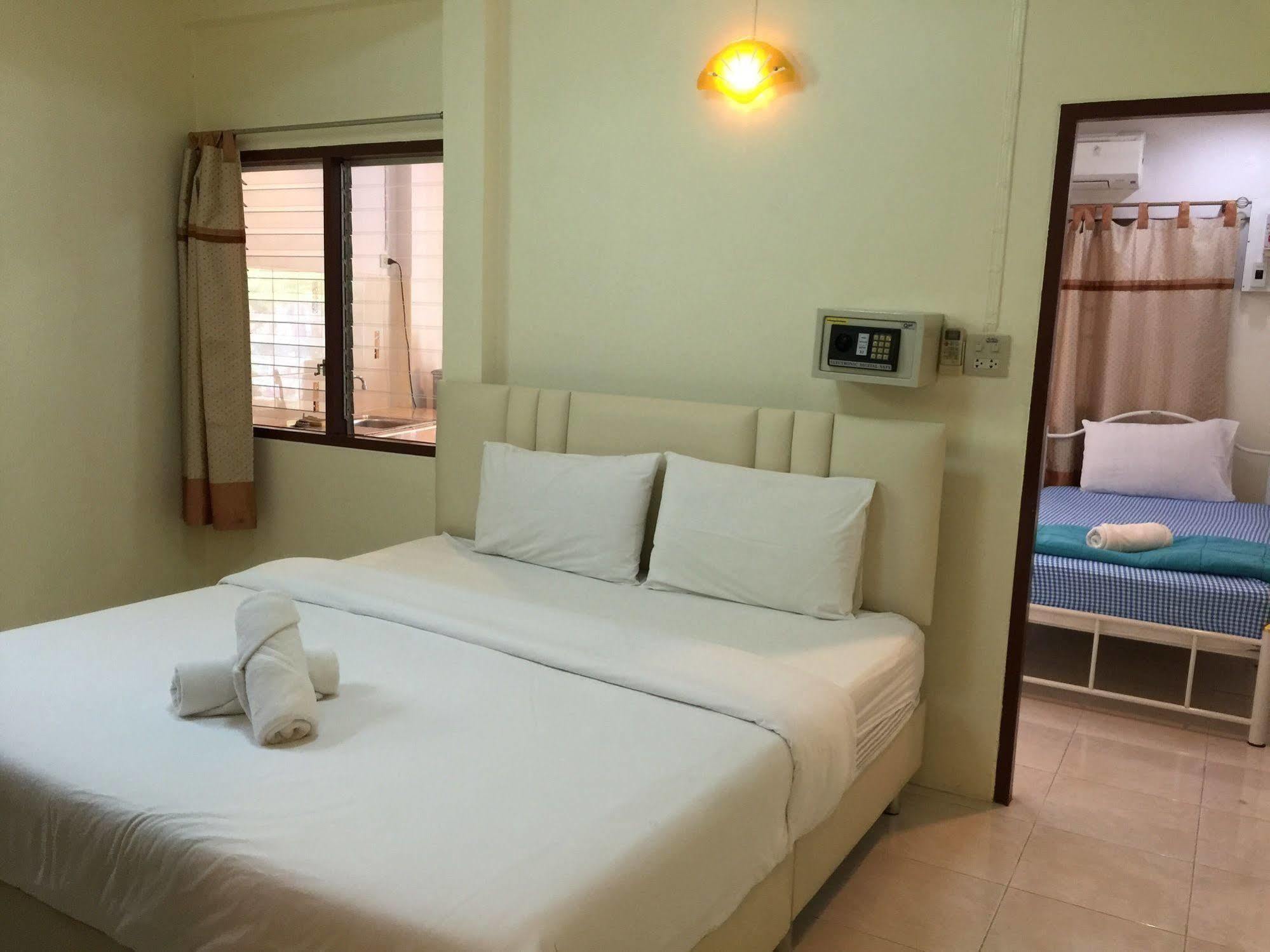 Baan Taweesuk Guest House Хуа Хин Экстерьер фото