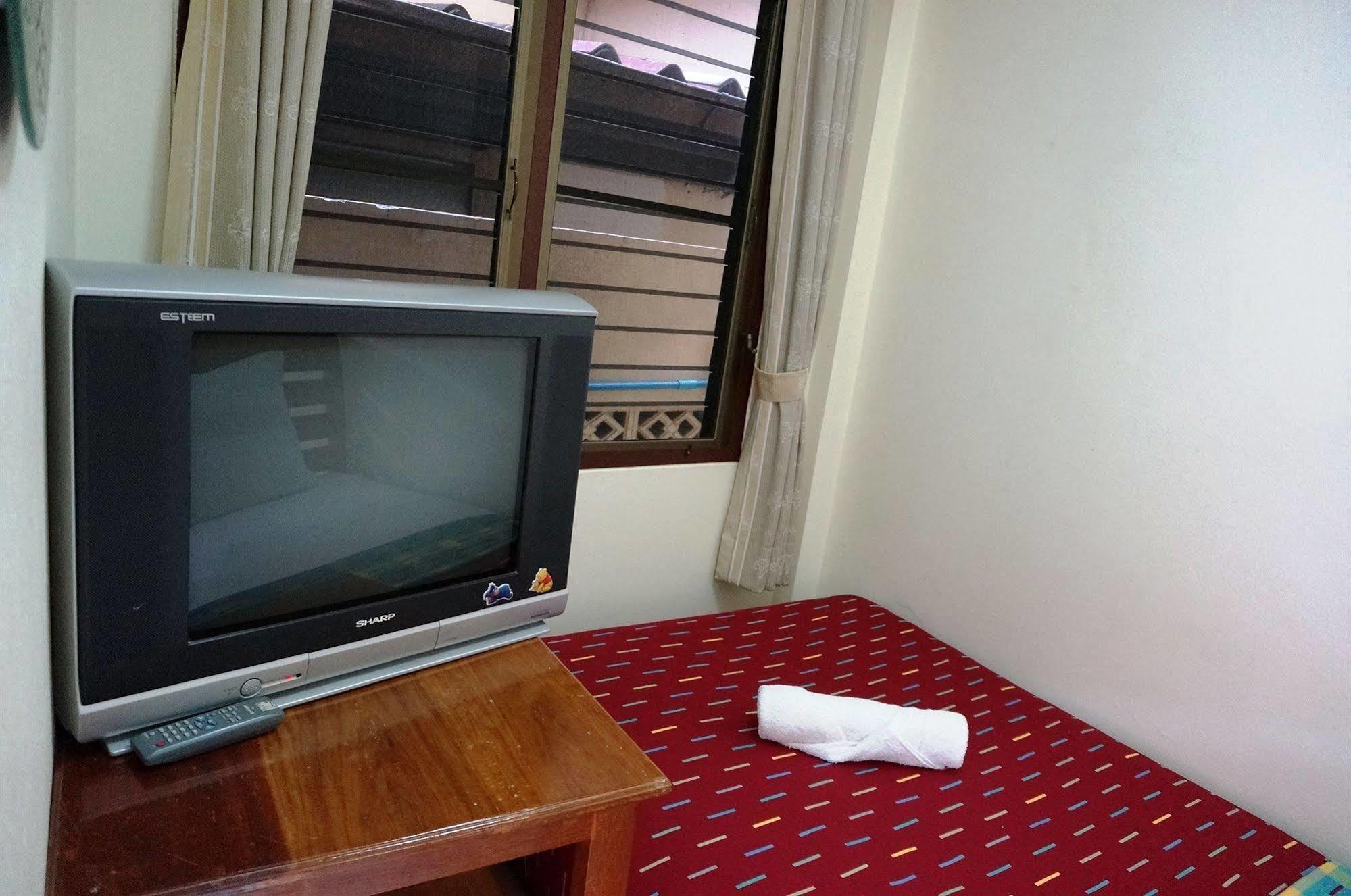 Baan Taweesuk Guest House Хуа Хин Экстерьер фото