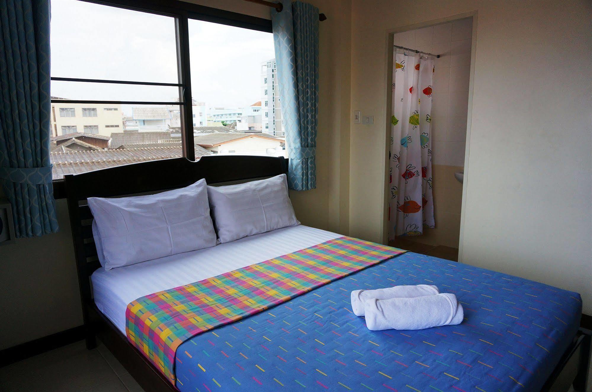 Baan Taweesuk Guest House Хуа Хин Экстерьер фото